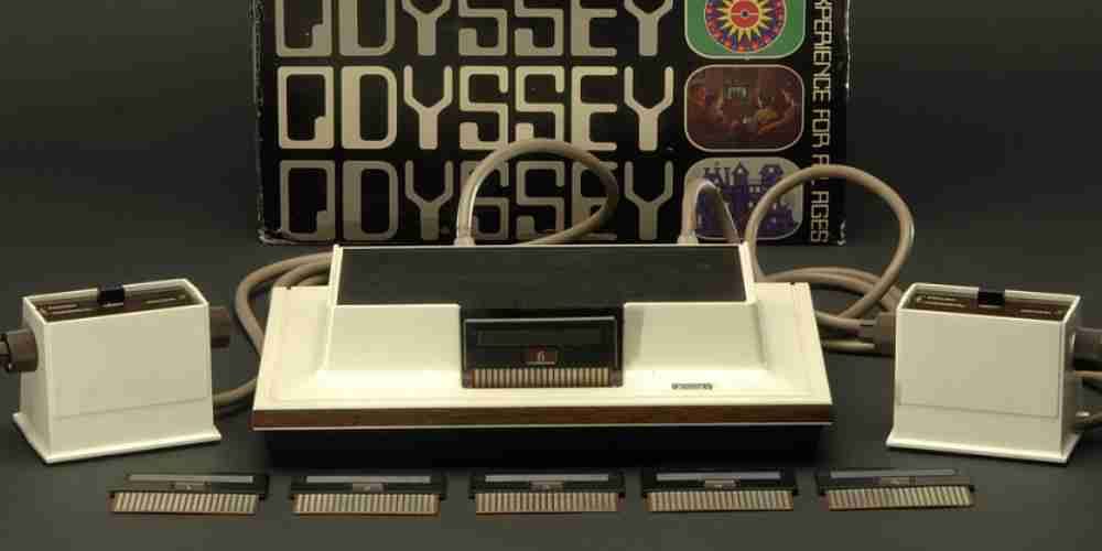 Magnavox Odyssey nexr to its keys and box.