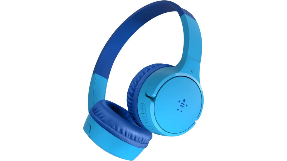 Belkin SOUNDFORM Mini Kids Wireless Headphones with Built-in Mic, 30-Hour Playtime, Bluetooth 5.0 or Wired Connection, On-Ear Headphones for Travel, School - Compatible with iPad, Galaxy, Tablet & # x002013;  blue.  (Image: Amazon SG)